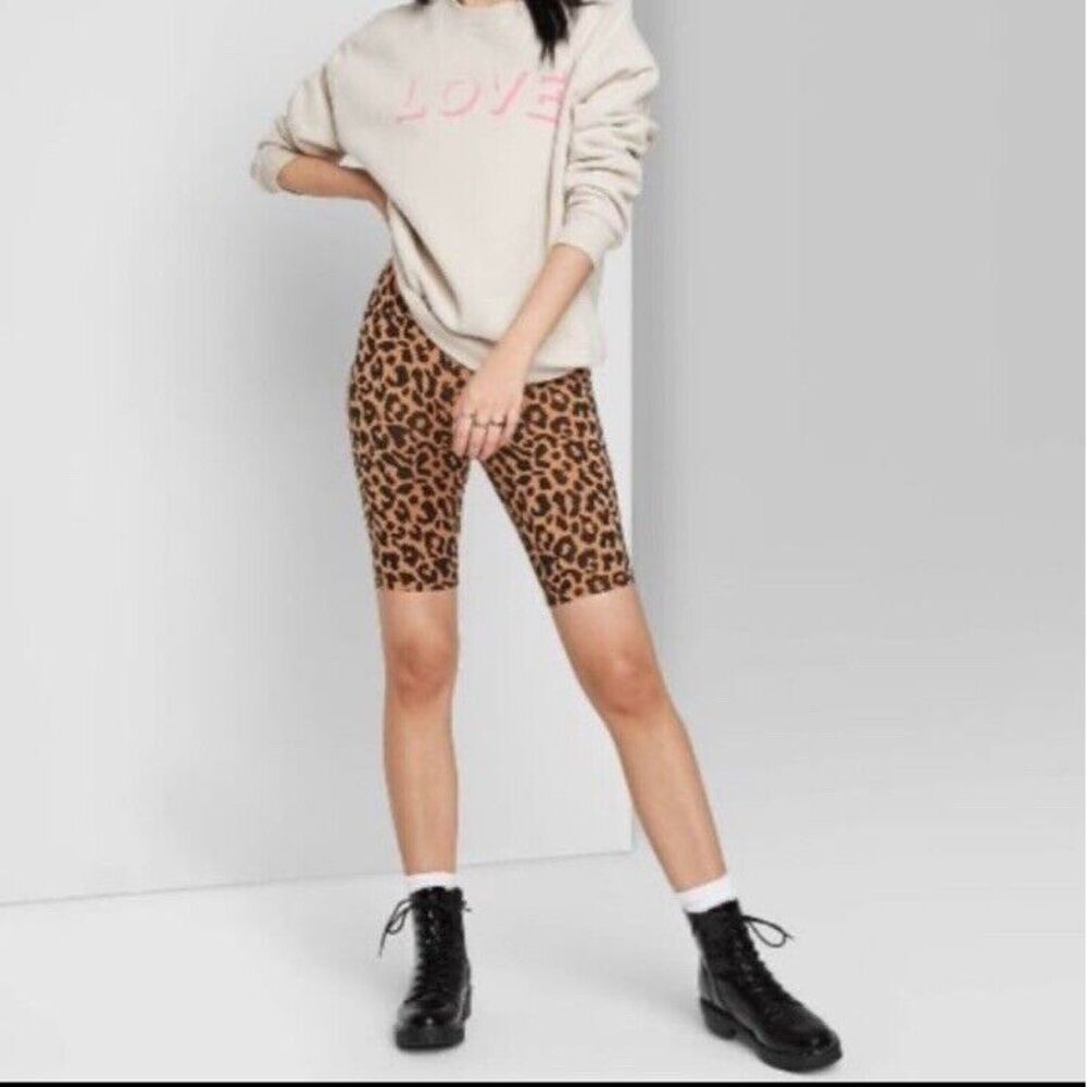 Lot Bulk 20pc Women's High Rise Bike Shorts Wild Fable Leopard S‎ Small Legging